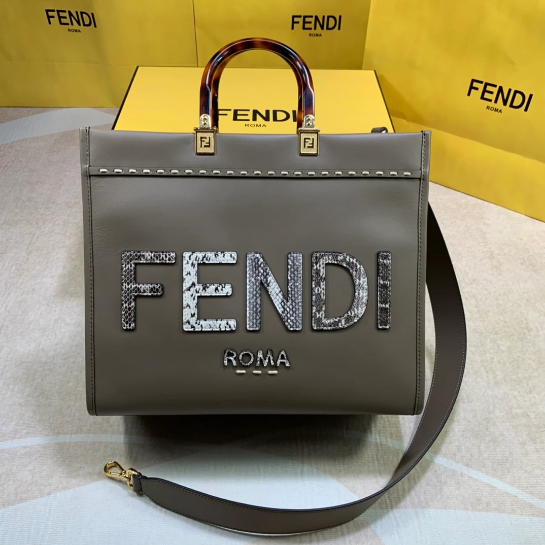 Сумка-тоут Fendi Sunshine Medium Grey с принтом под змеиную кожу