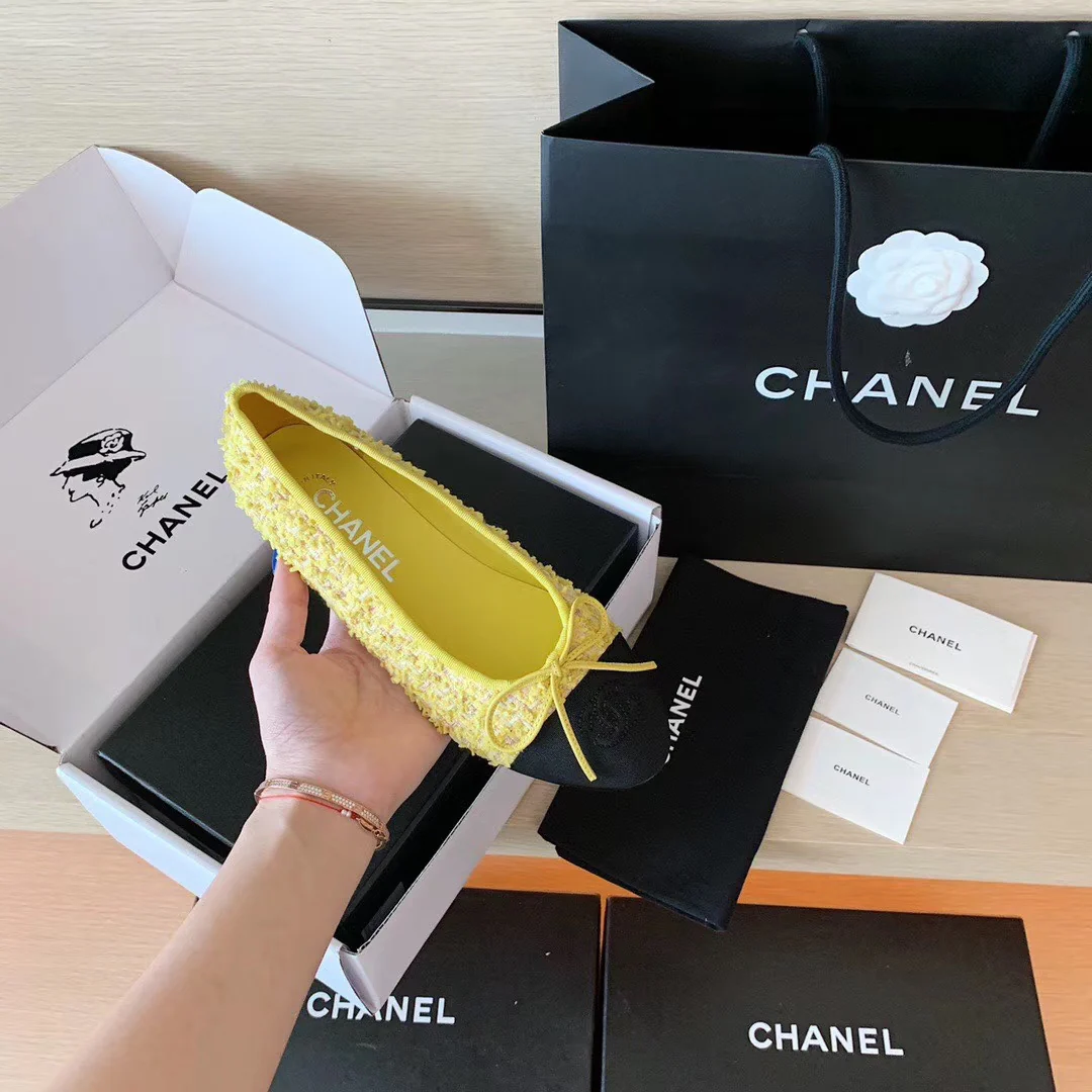 Классические балетки Chanel - желтые