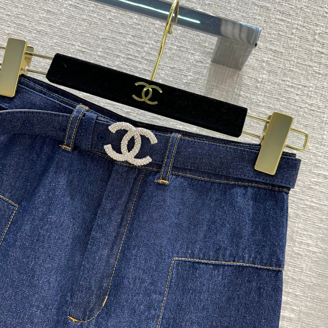 Chanel - 2403 - 24 Новинка ранней весны: джинсы прямого кроя из тенселя