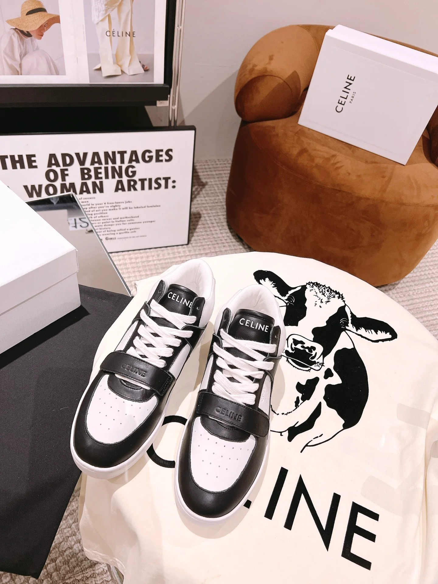 Повседневные высокие кроссовки Celine