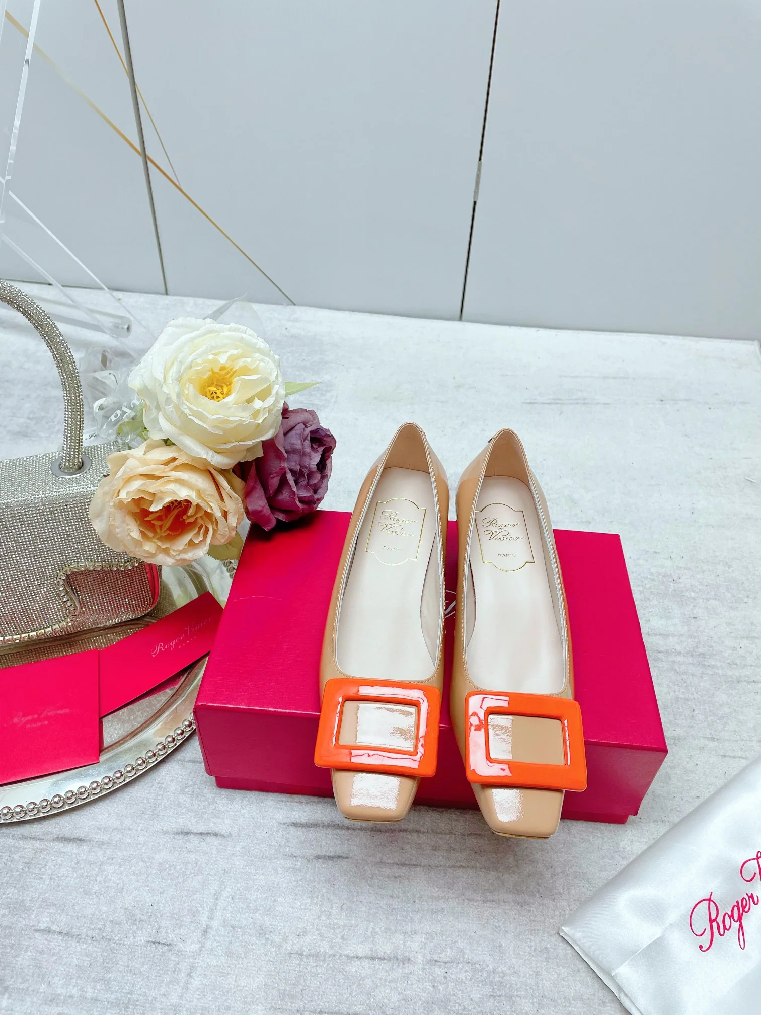 Обувь RV - Новинка ранней весны 2023 года - Элегантные туфли на низком каблуке - Абрикосовый цвет