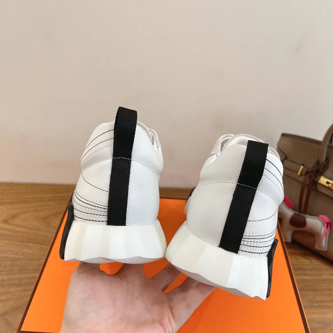 Простые повседневные туфли Hermes 2024 - белые