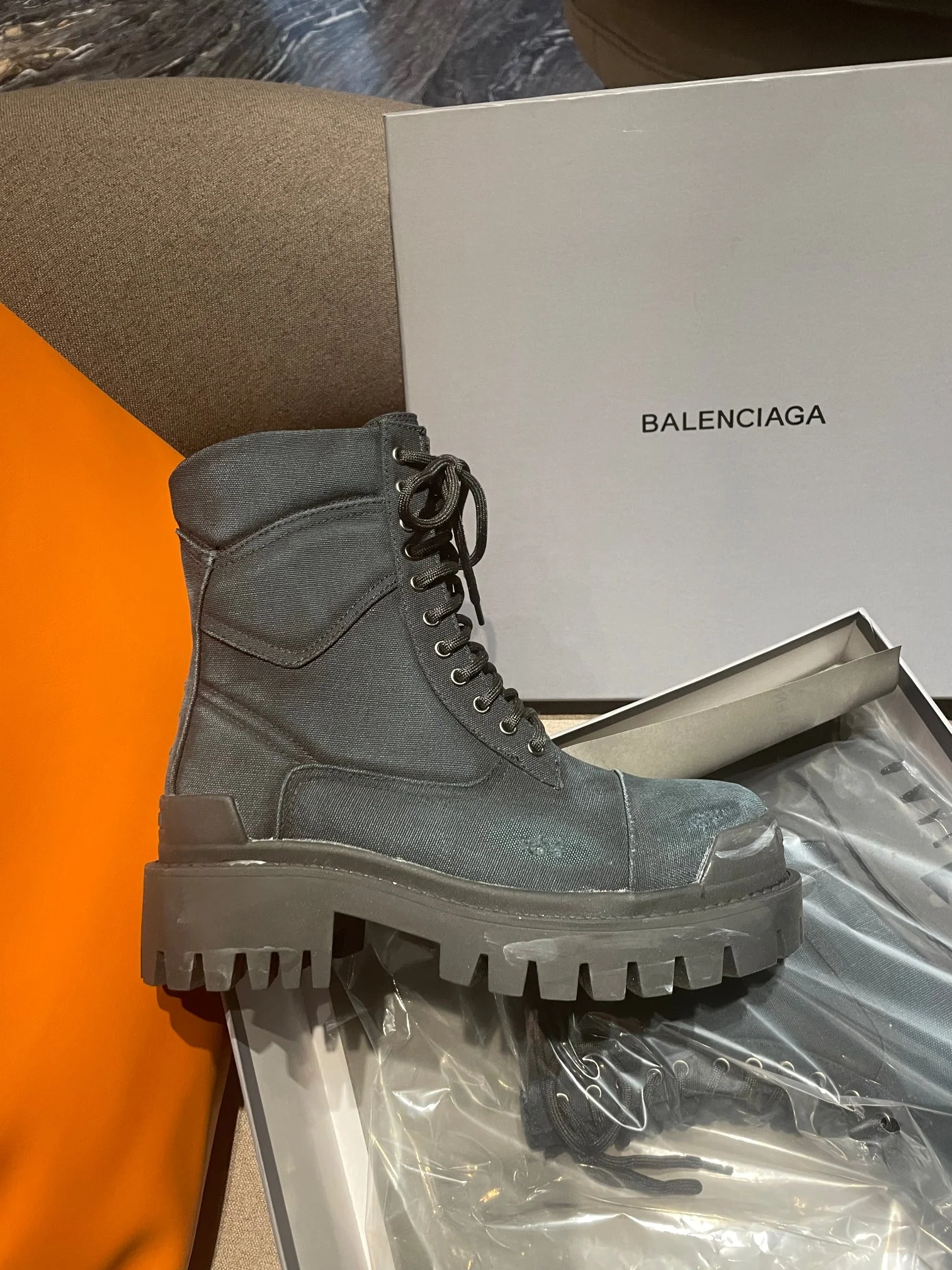 Balenciaga - Ботинки Big Head - Ботинки Dr. Martens