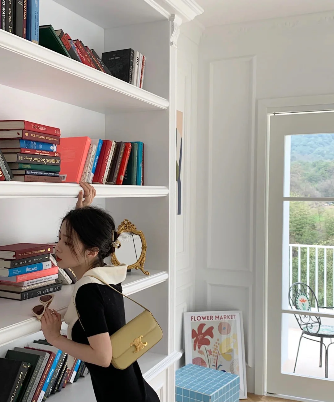 Кожаная сумка через плечо Celine Triomphe - желтая