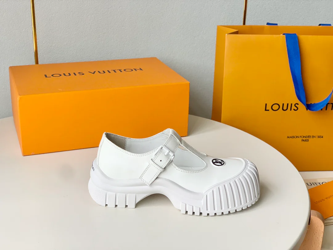 Новинка LV 2023 года - Серия Ruby - Туфли Мэри Джейн на каблуке с биде - Белые