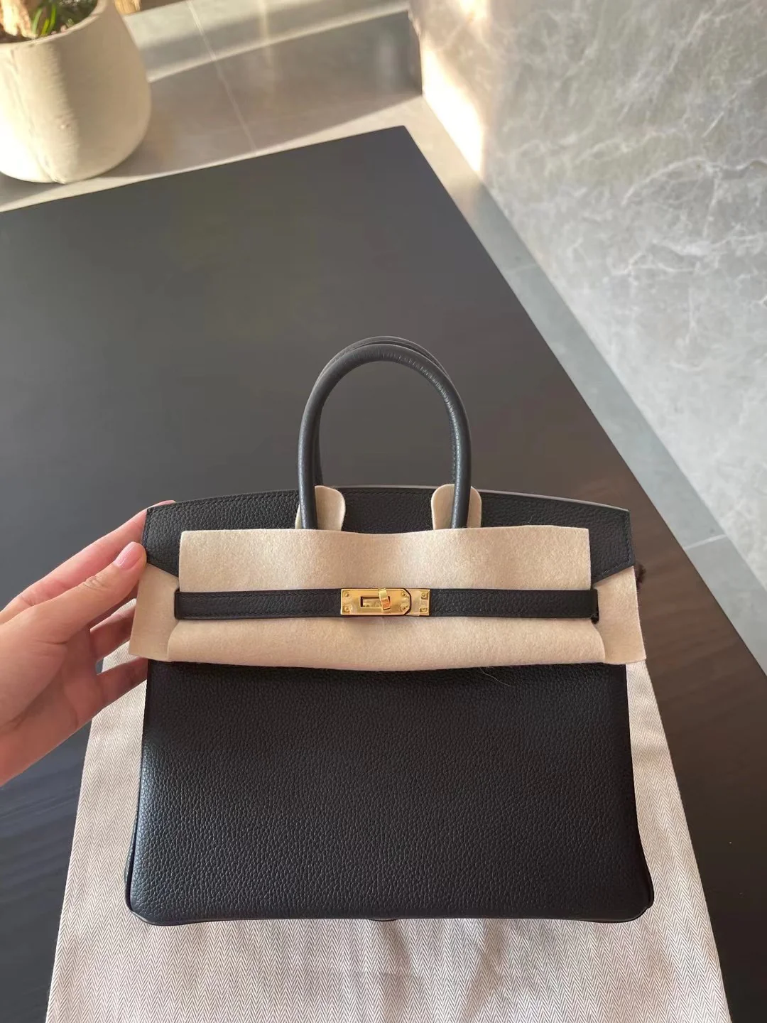 Сумка Hermes Birkin 25 Togo Black с золотой пряжкой