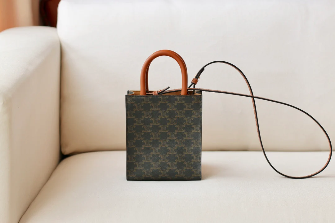 Вышивка Celine Cabas Mini Qixi Festival