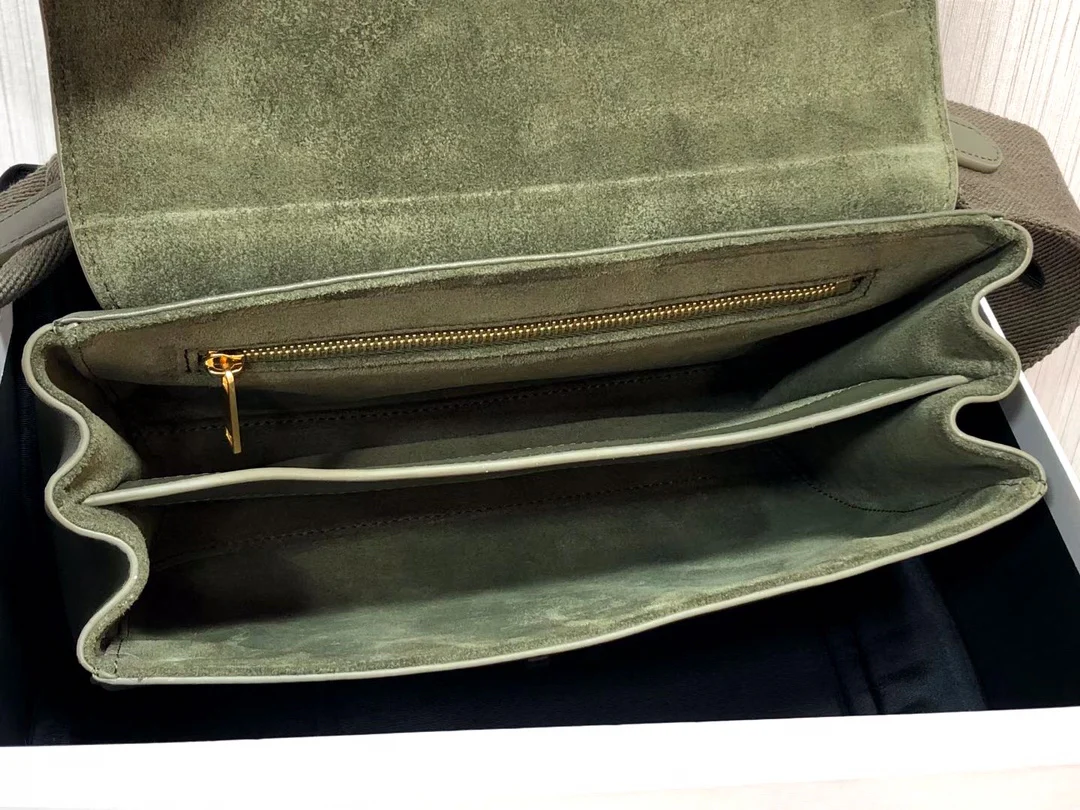 Сумка Celine из мягкой телячьей кожи с 16 узорами - 3