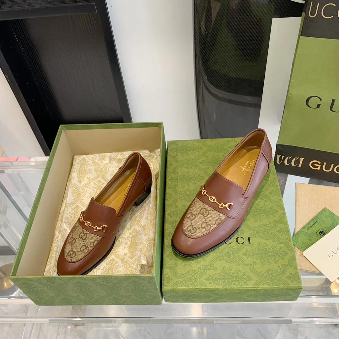 Gucci - Начало весны 2022 - Лоферы