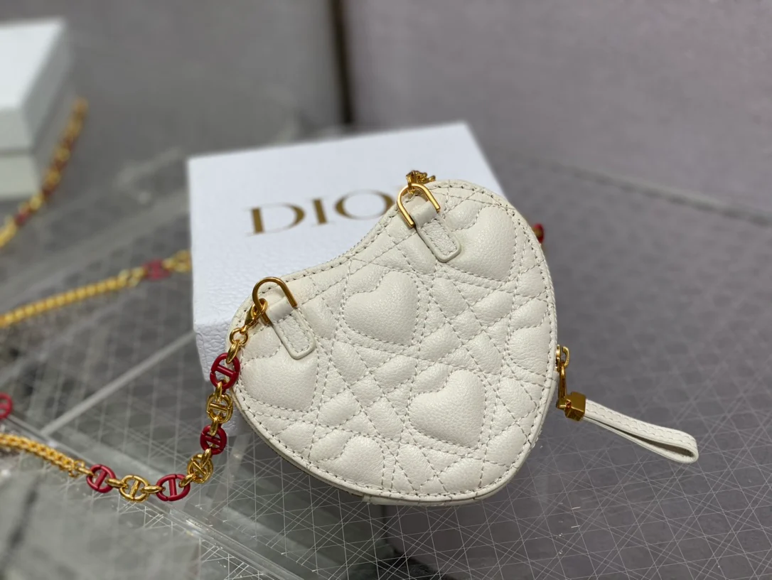 Сумка Dior-Caro в форме сердца - сумка на цепочке - 1 шт.