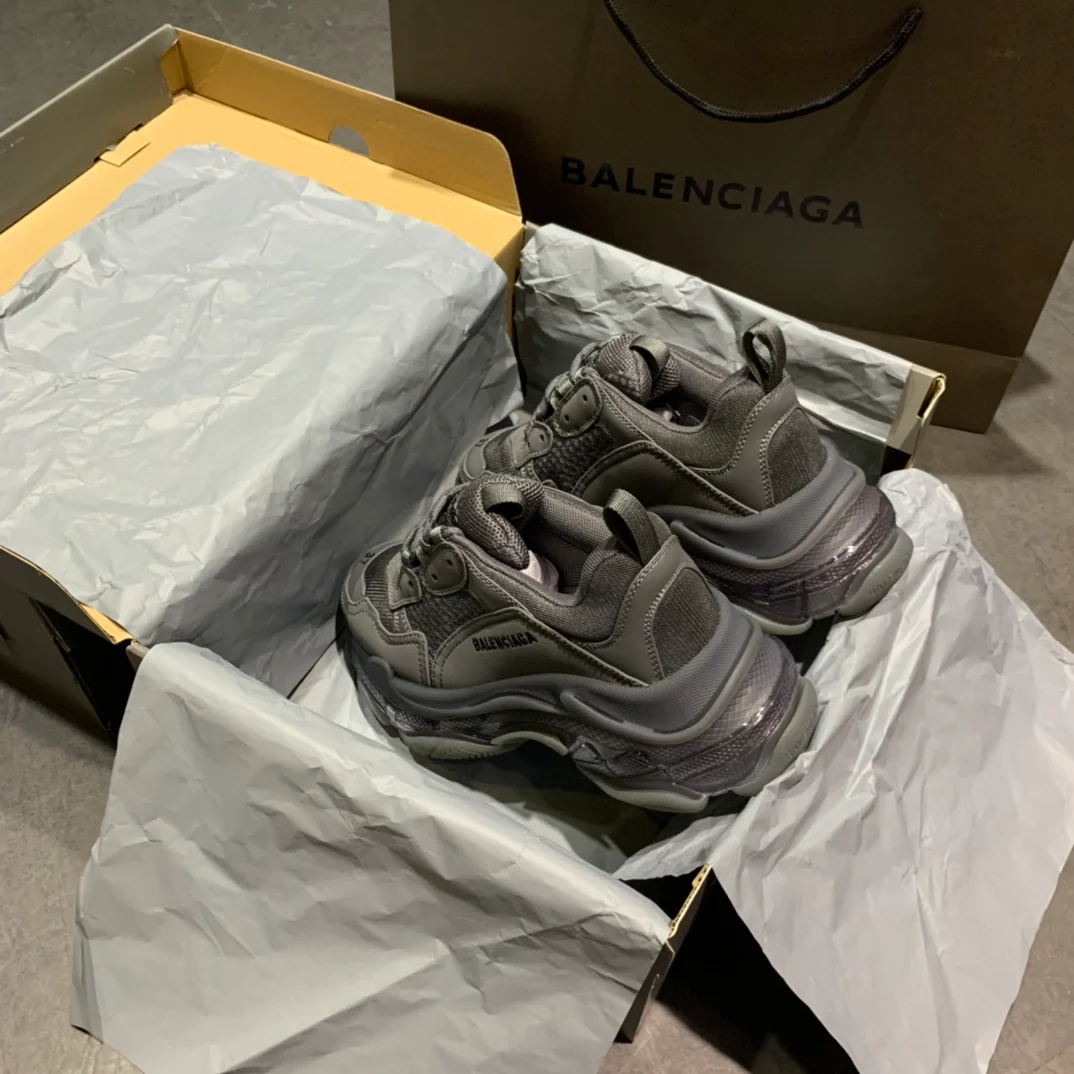 Li Shi - Папины кроссовки - Темно-серые