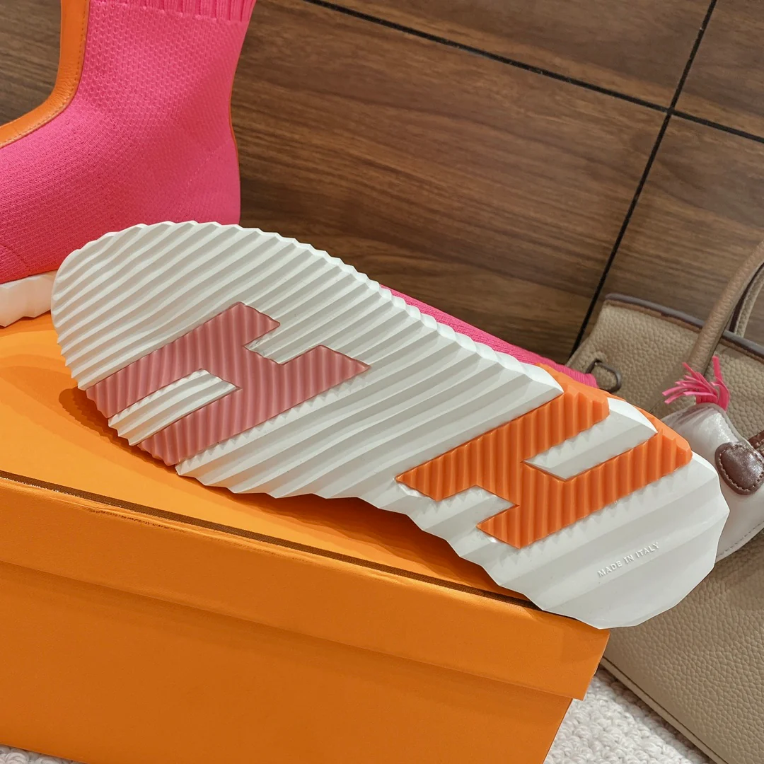 Новинка весны 2022 года от Hermes - Ботинки-носки