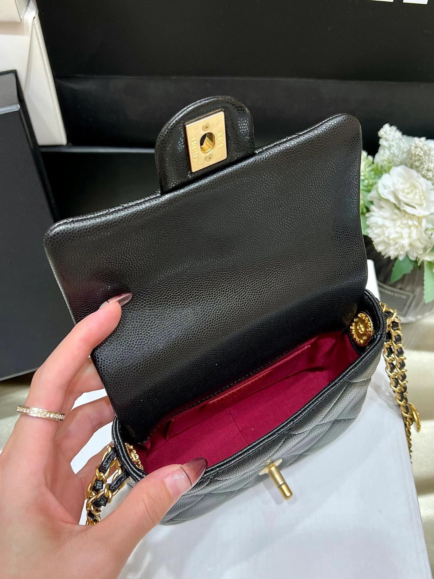 Сумка Chanel CF с цепочкой и монетками — зернистая телячья кожа — маленькая — черная