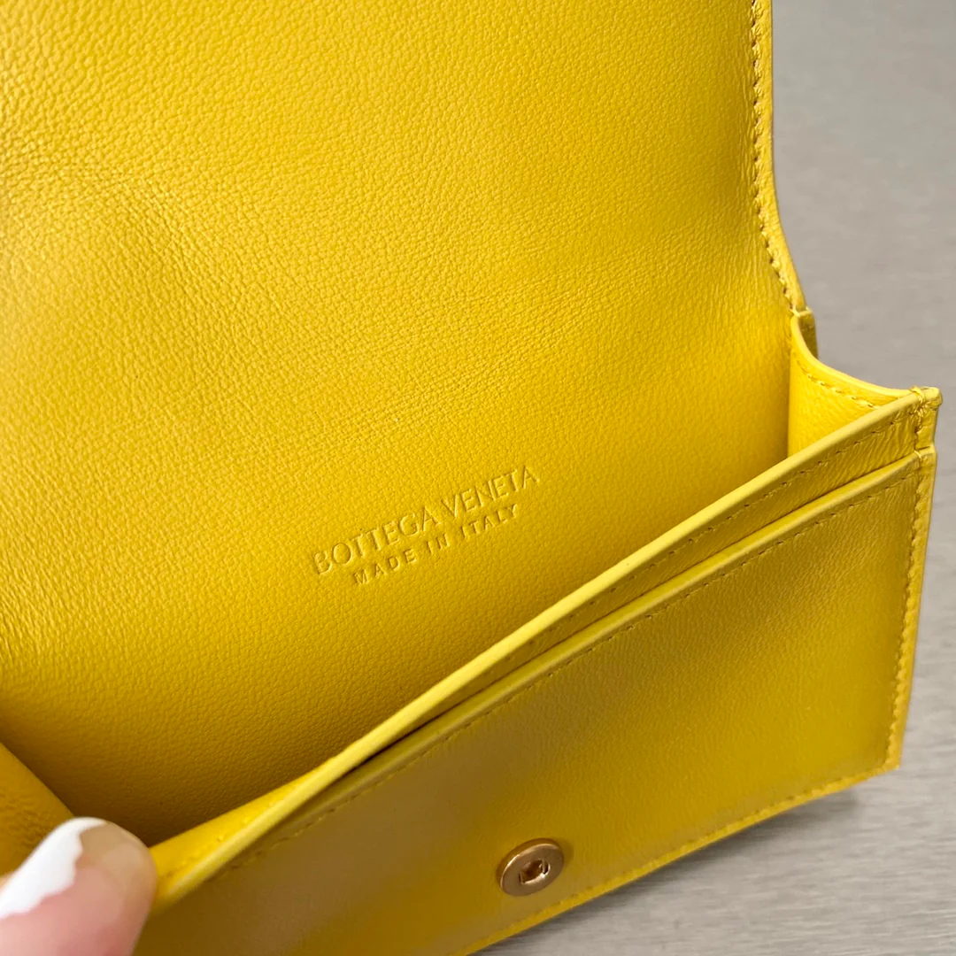 BV- 大格翻盖卡包 小羊皮 12.2×7.5×2.5cm