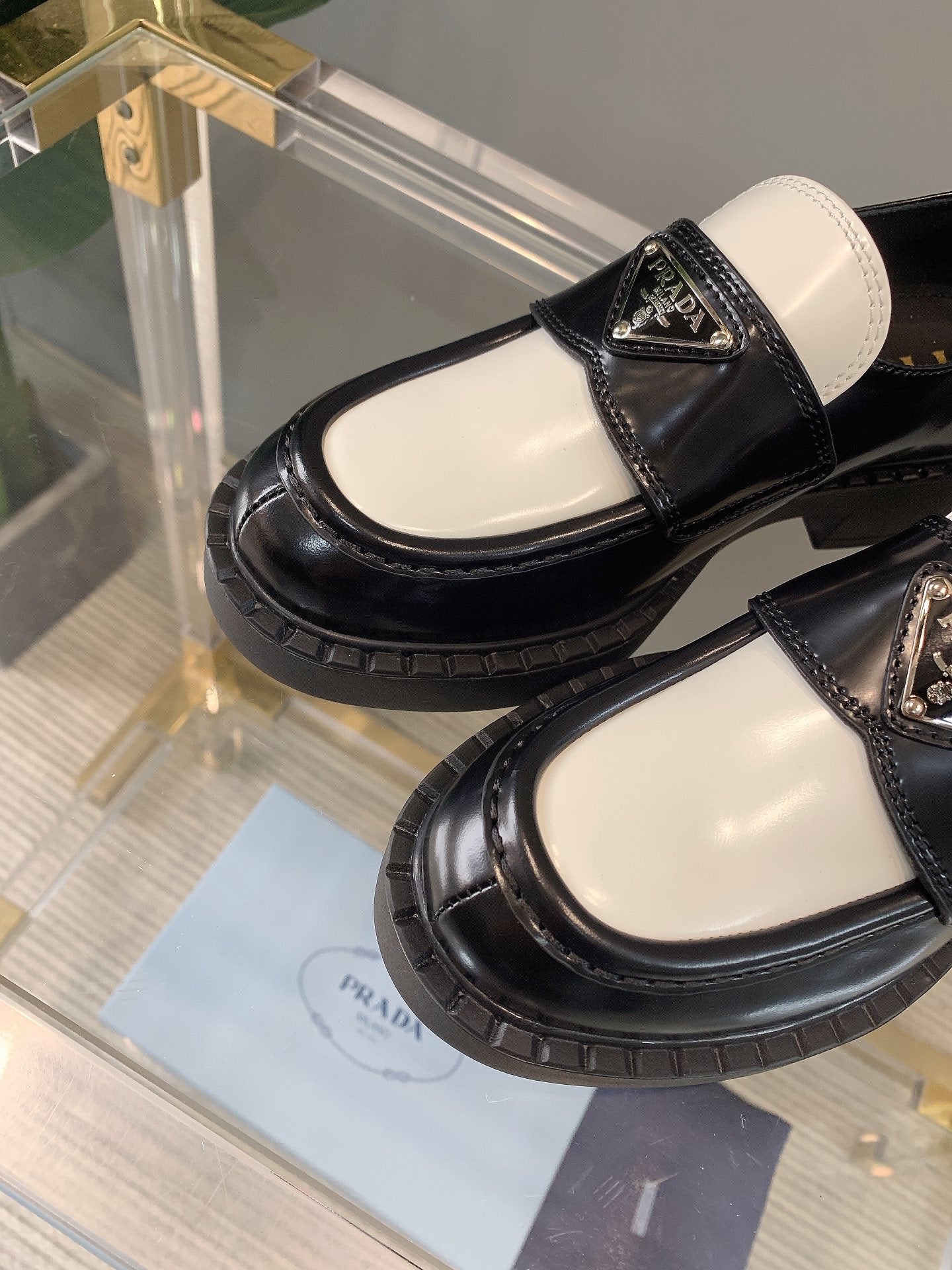 Лоферы на платформе Prada - 1