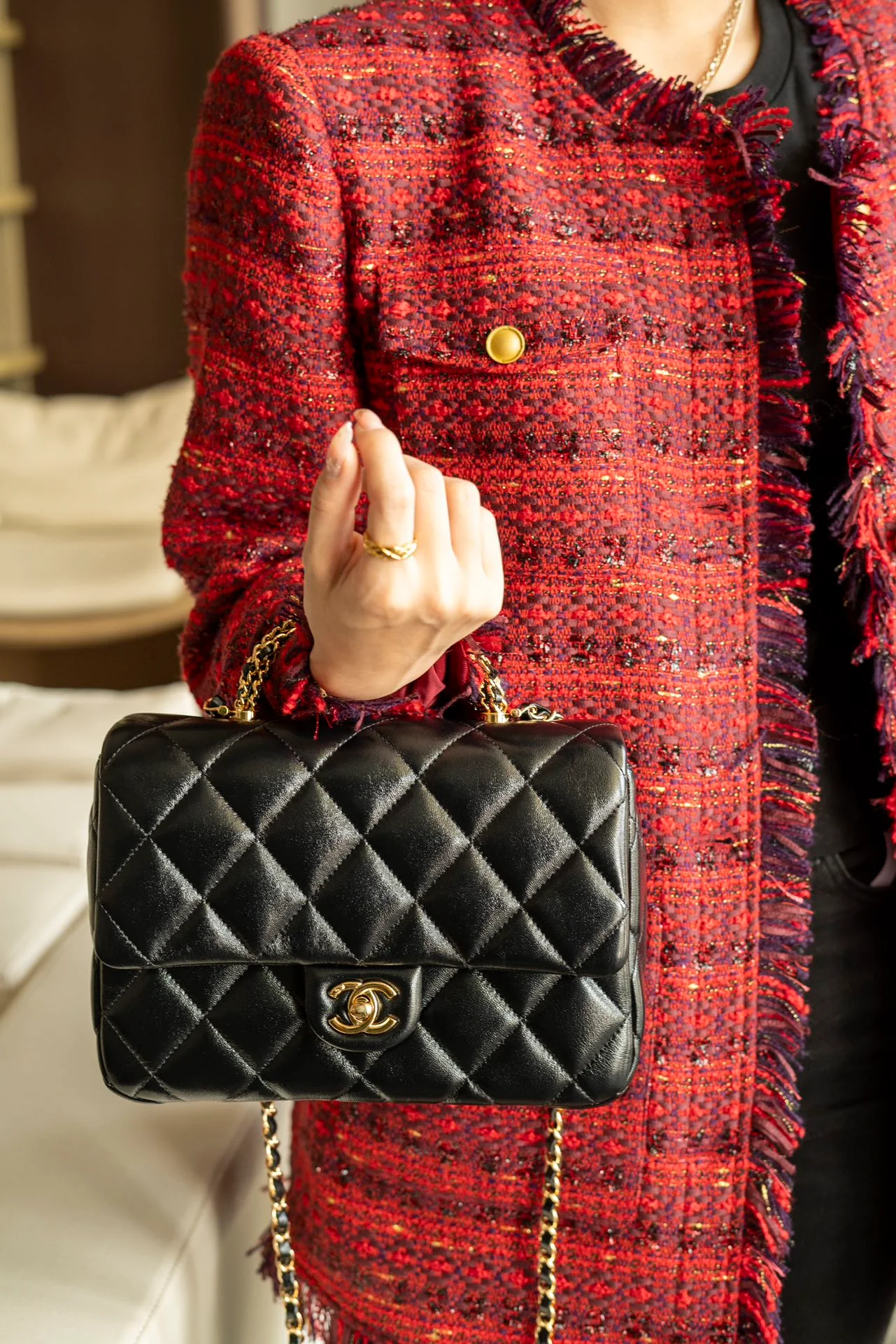 Chanel - ??? - Новая большая квадратная сумка с клапаном и толстой цепочкой - Черная