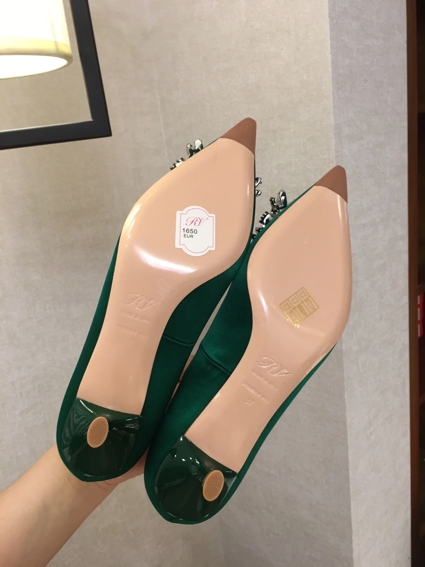 Туфли RV - туфли на высоком каблуке с острым носком и пряжкой, украшенные стразами - зеленые