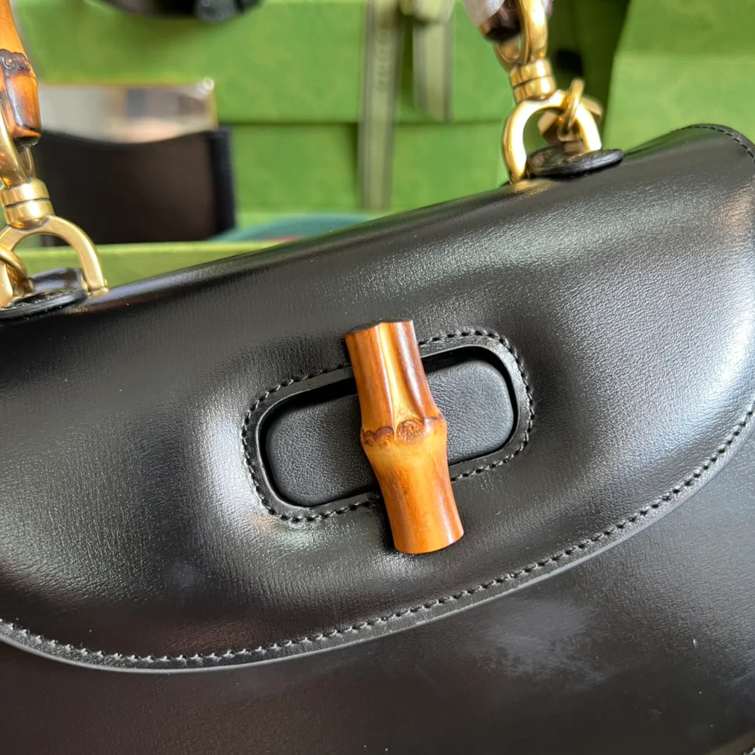 Сумка Gucci Bamboo Saddle Bag, маленькая, 21x15x7 см, 3 шт.