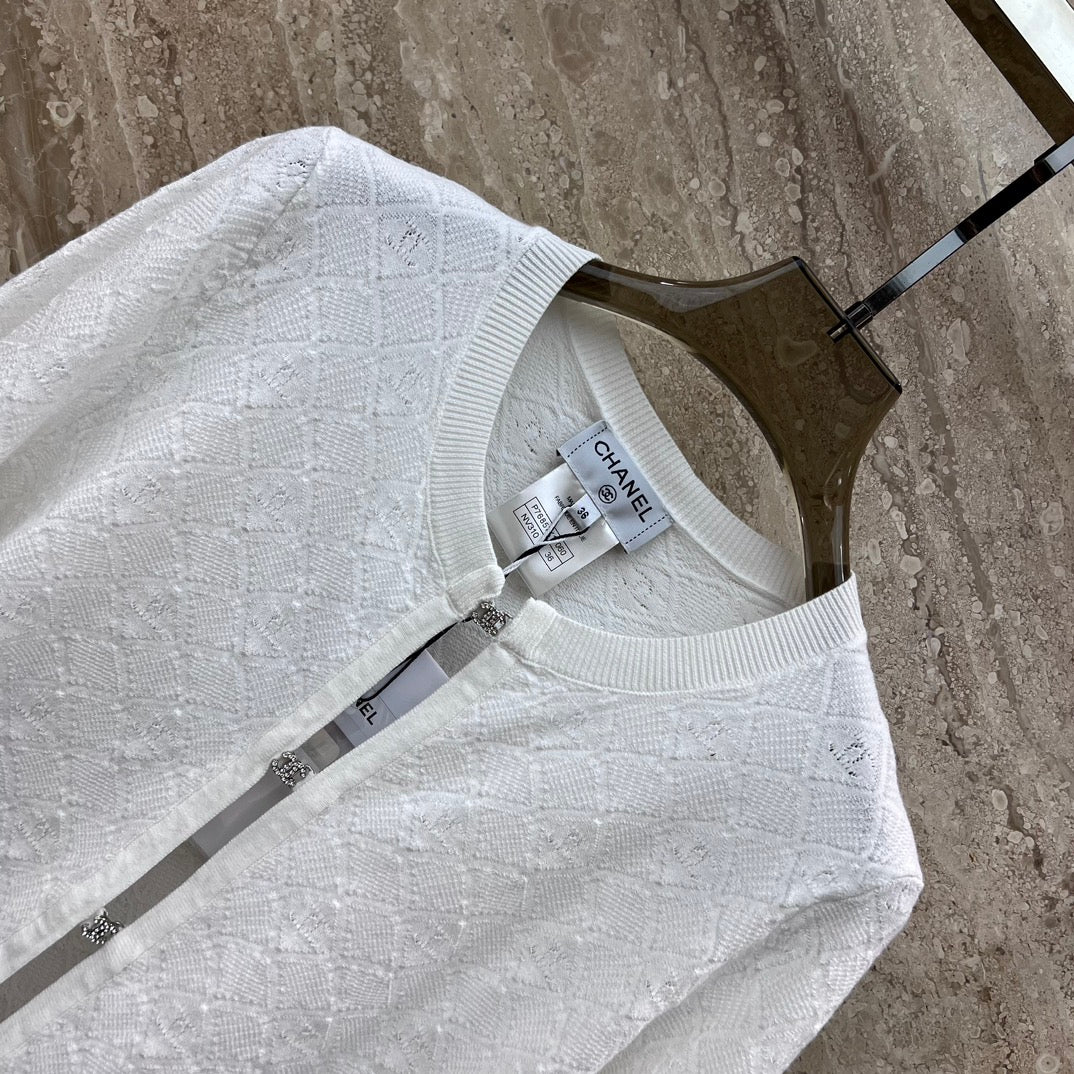 Chanel - 2403-24 Новинка ранней весны. Вязаный кружевной кардиган - белый