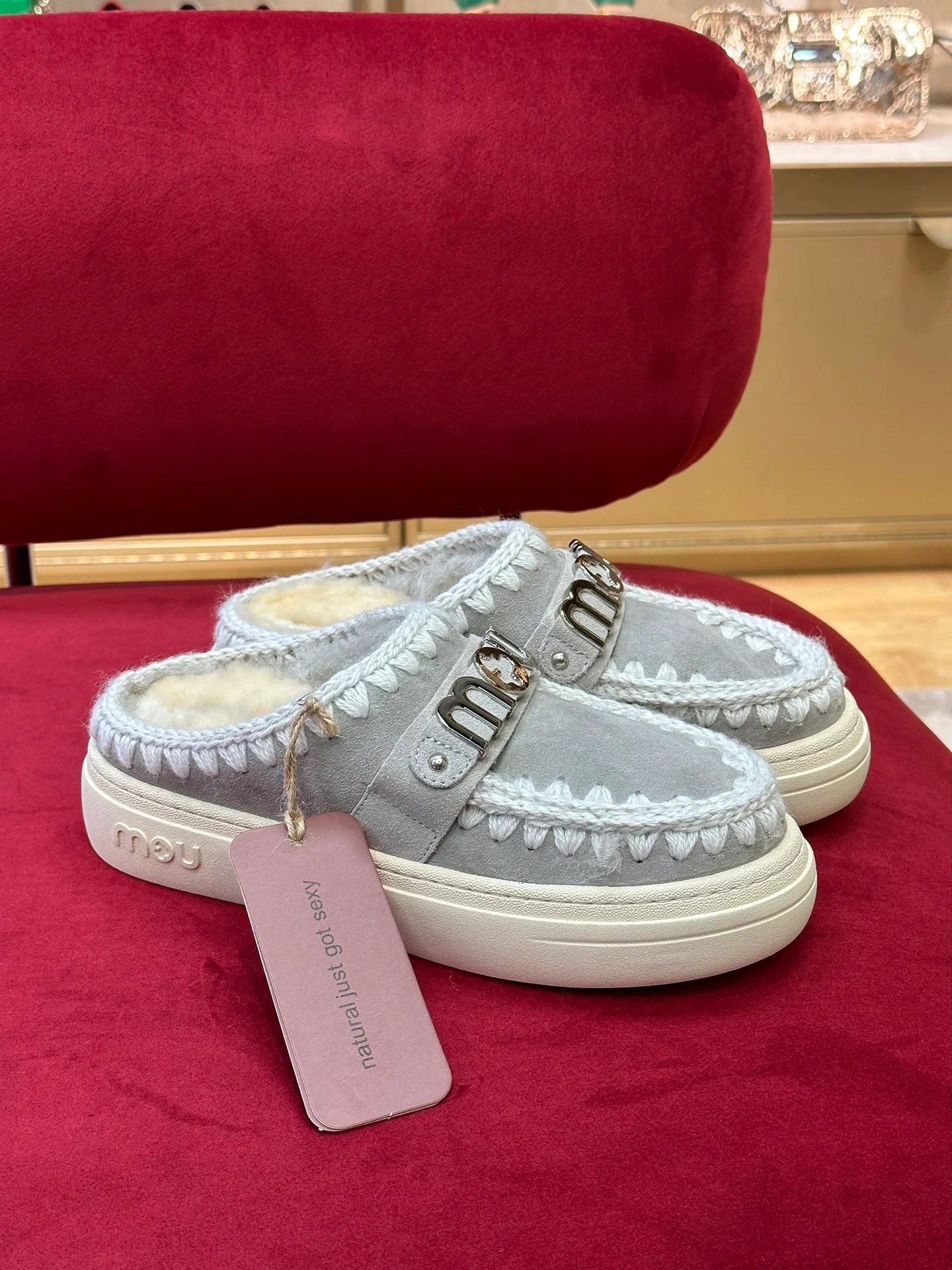 Miu Miu - Осень/Зима 2022 - Замшевые тапочки