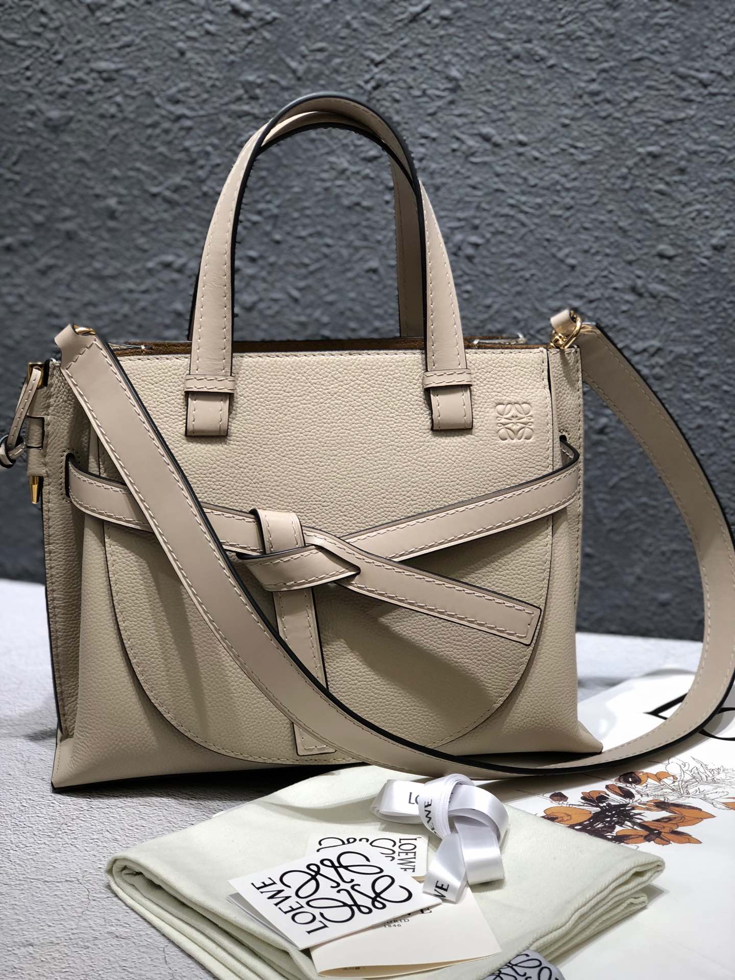 Ручка для ворот Loewe маленькая, 30-12-22 см