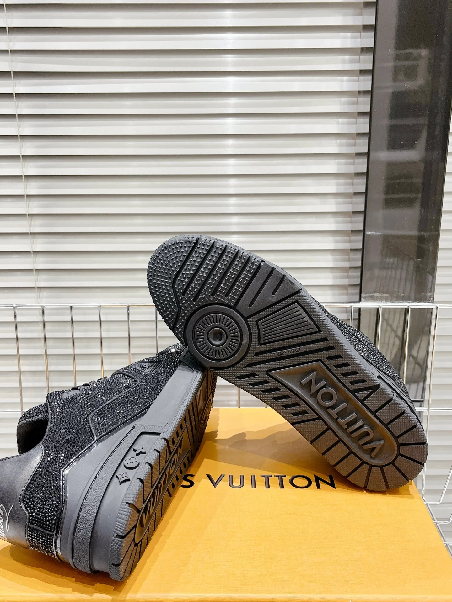 Кроссовки LV Trainer - обувь для скейтбординга - глянцевый черный - унисекс