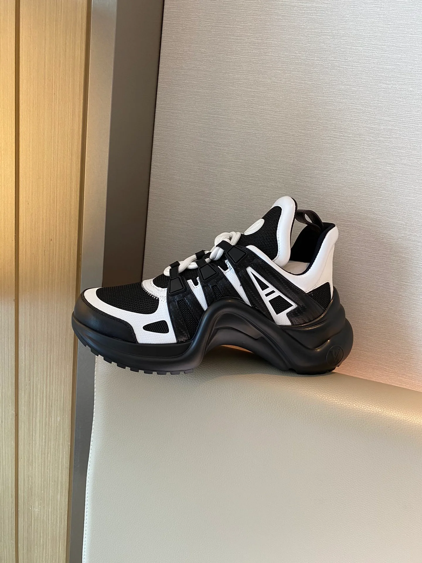 Обувь LV - LV - массивные кроссовки - 4