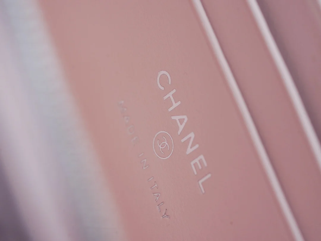 Длинная сумка-коробка Chanel - розовая