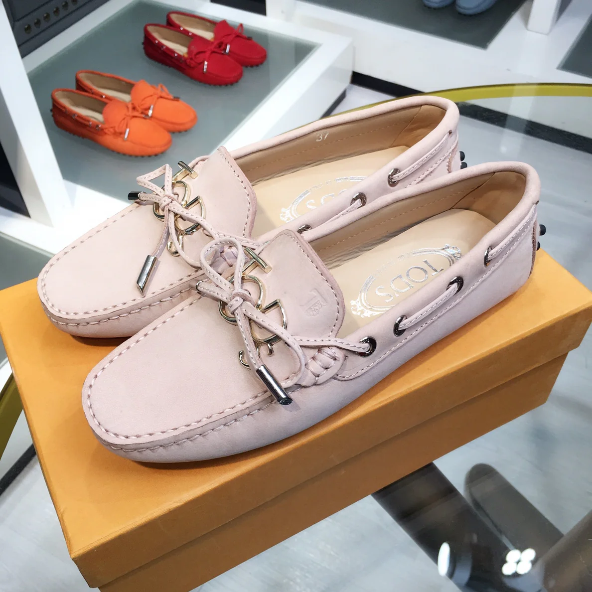 Tods - Лоферы с бабочкой - Туфли без шнурков