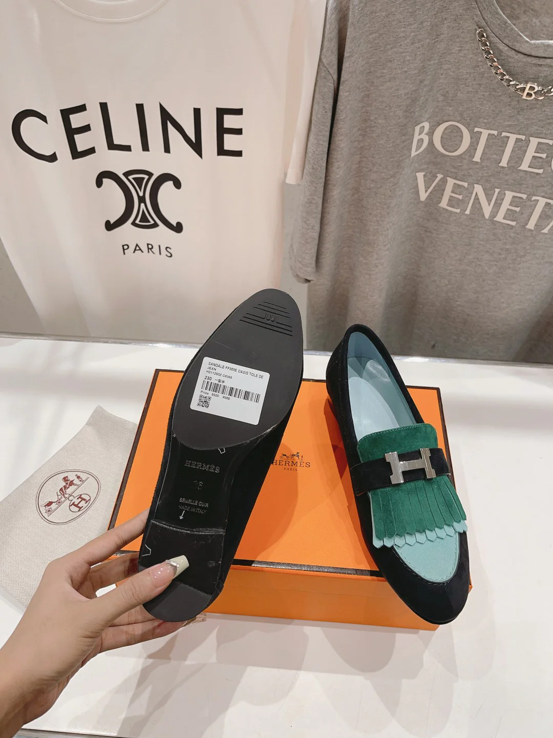 Новые лоферы Hermes Kelly 2023 года - зеленые