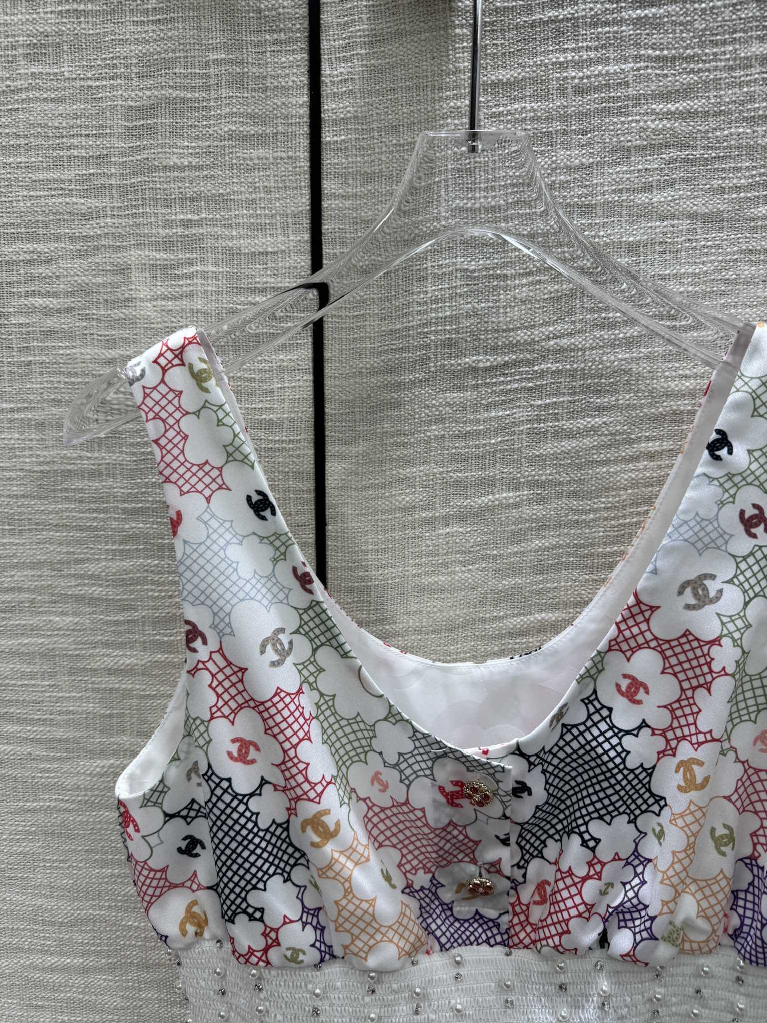 Майка Chanel 2403, расшитая бисером.