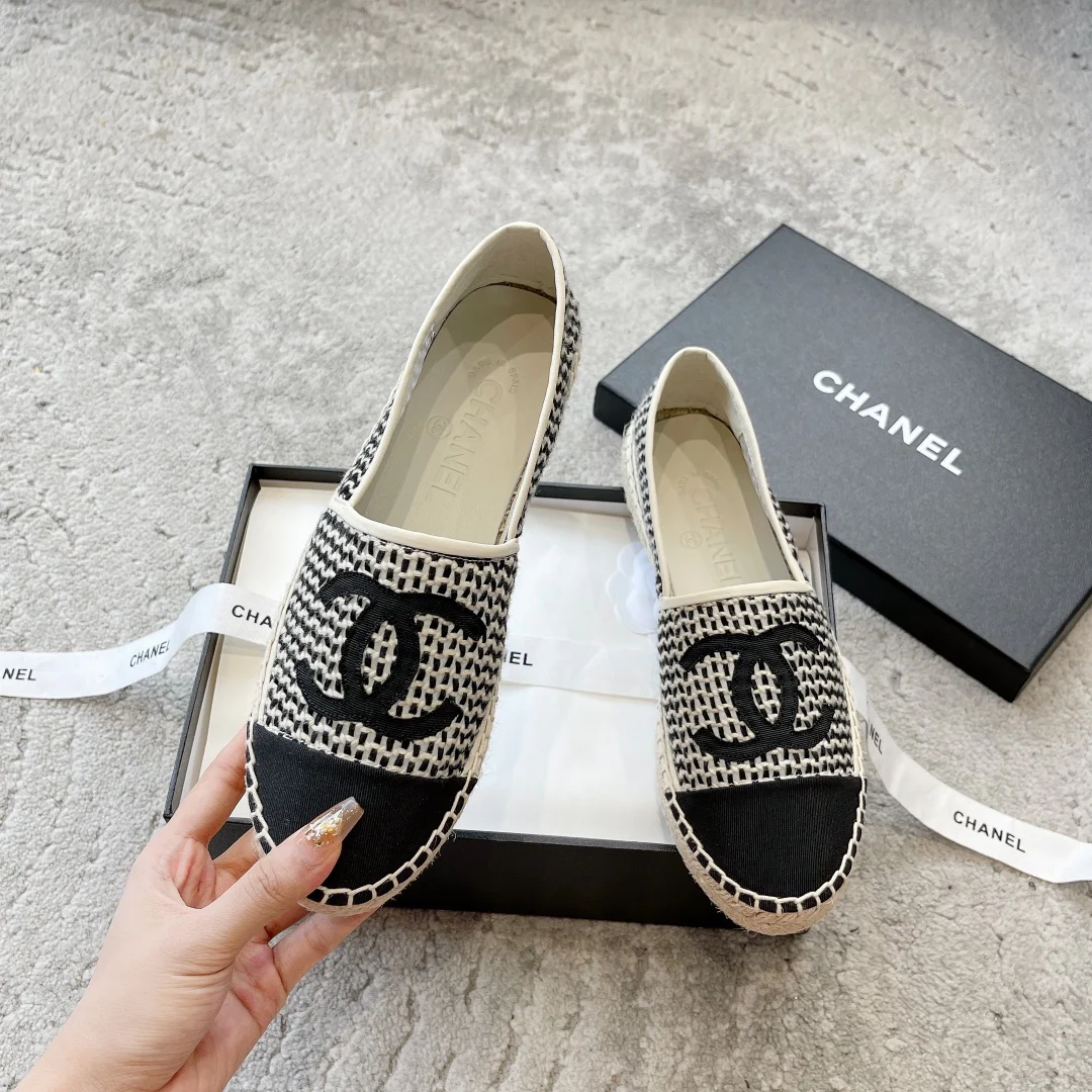 Chanel - Коллекция ?Вечная классика? - Плетеные рыбацкие туфли - Черные