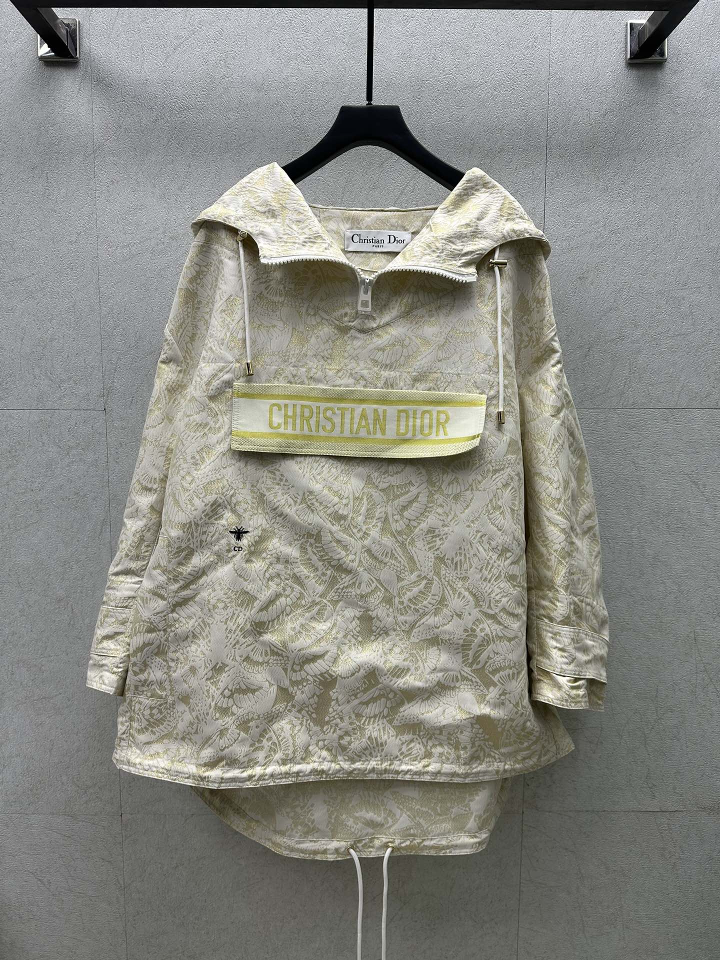 Dior - 2403-24 Новинка ранней весны: топ ?Золотая бабочка?