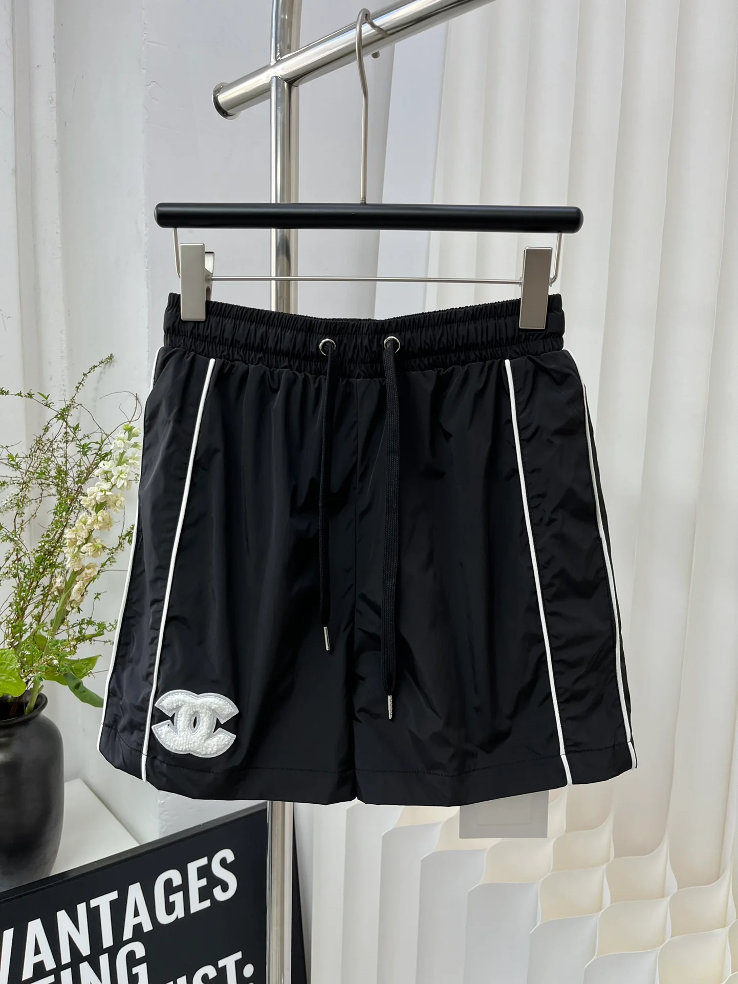 Chanel 2403 - Комплект из ветровки и шорт