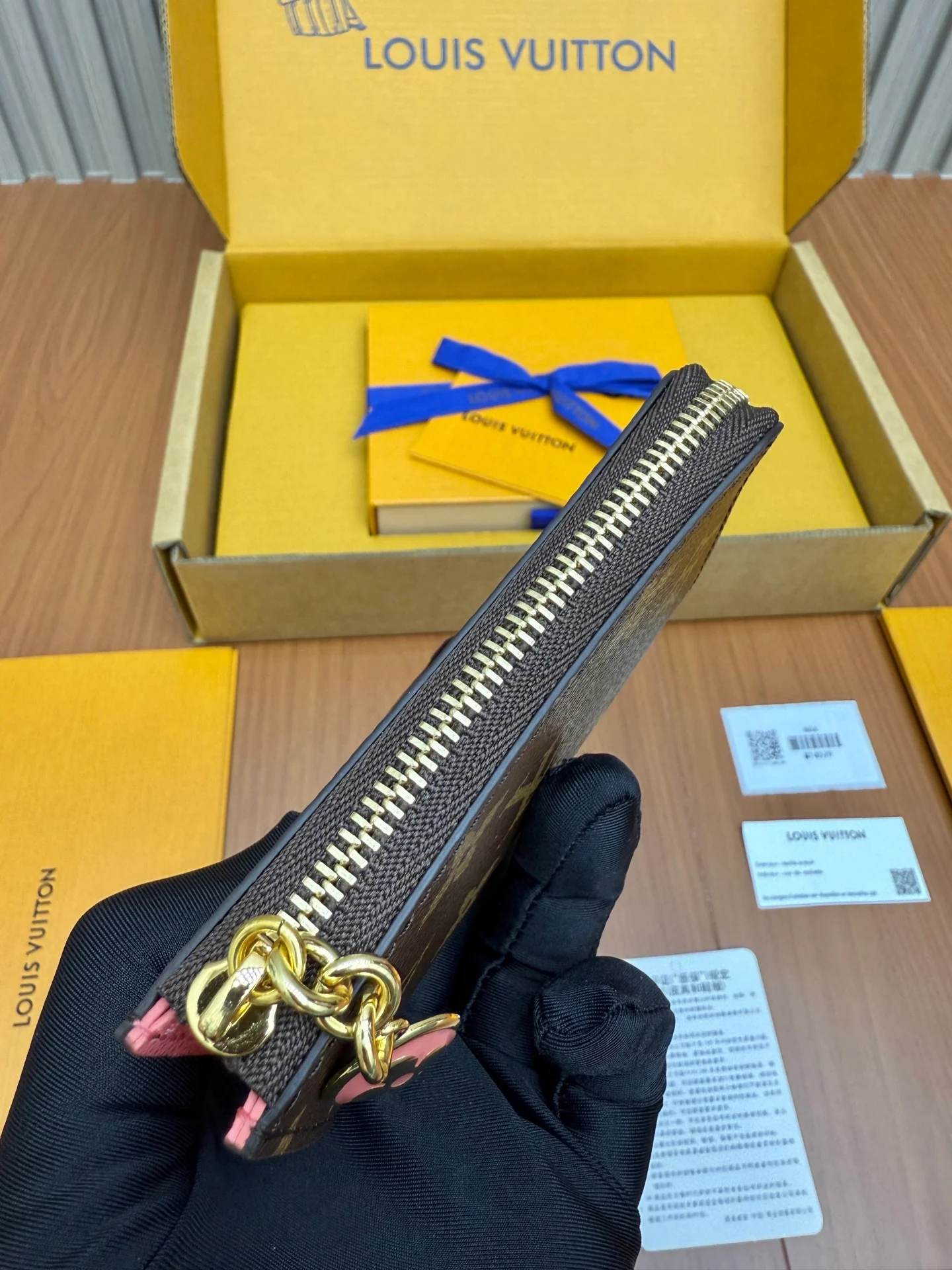 Кошелек LV-m25694 из цельной стали