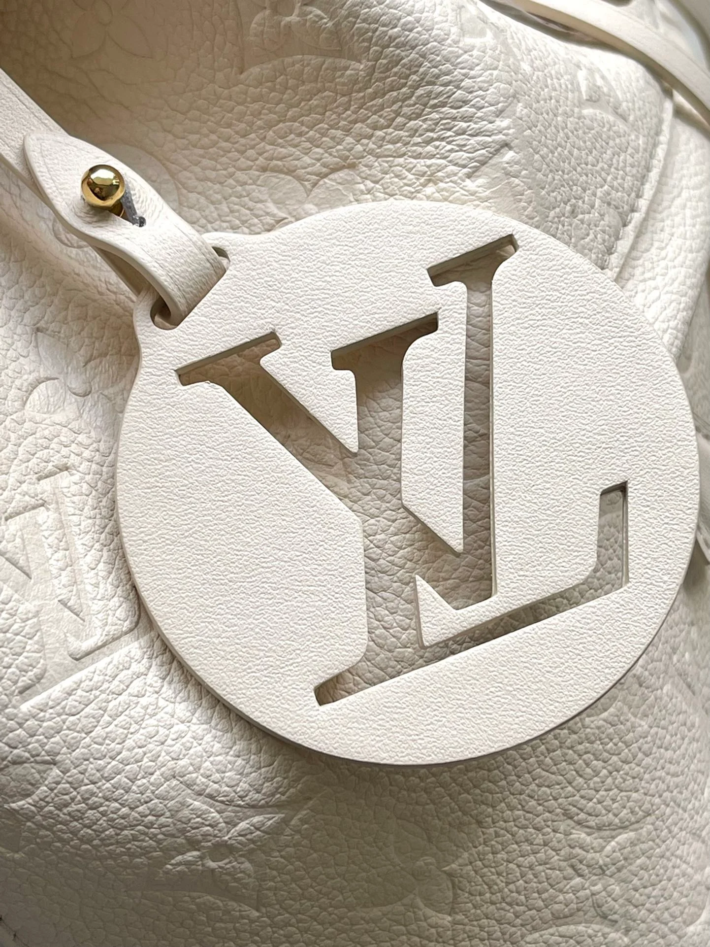 m45397-LV-own-White Backpack