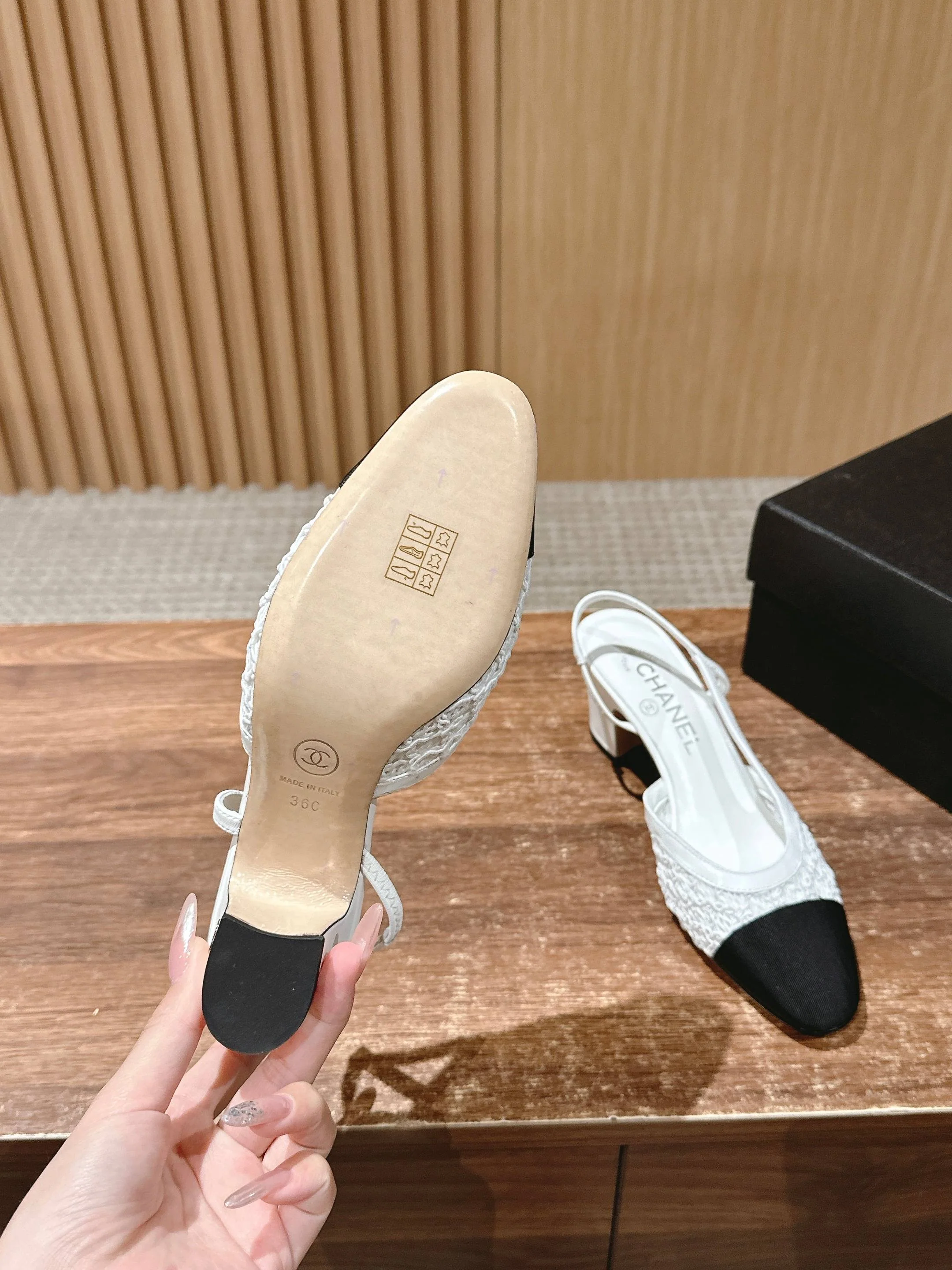 Chanel - Кружево и шаньдунский шелк - Туфли на толстом каблуке - Белые