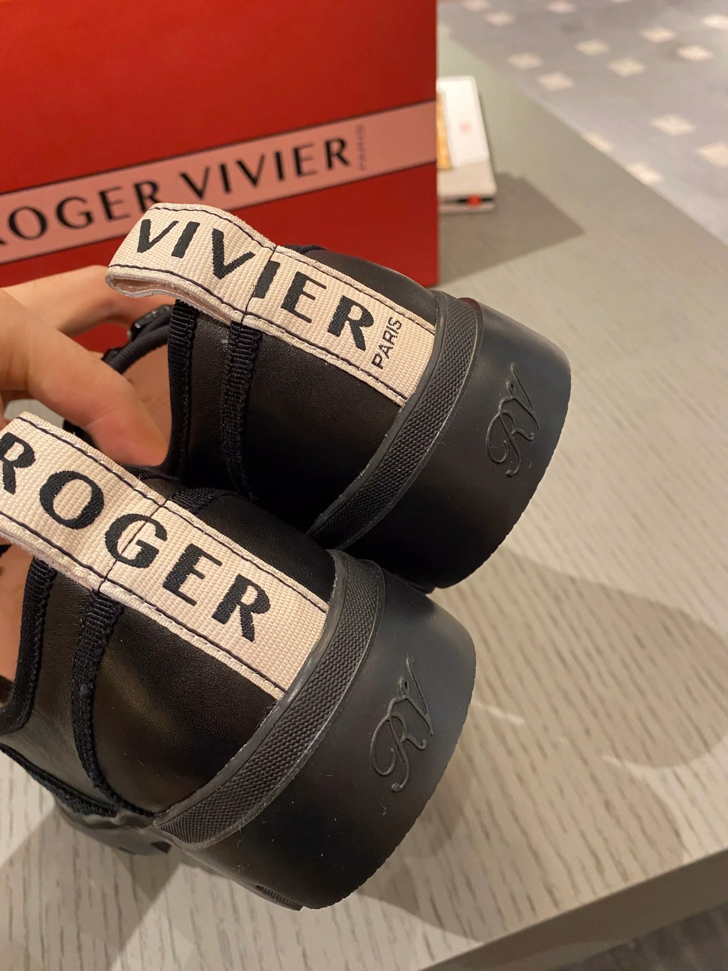 Кожаные лоферы с пряжками