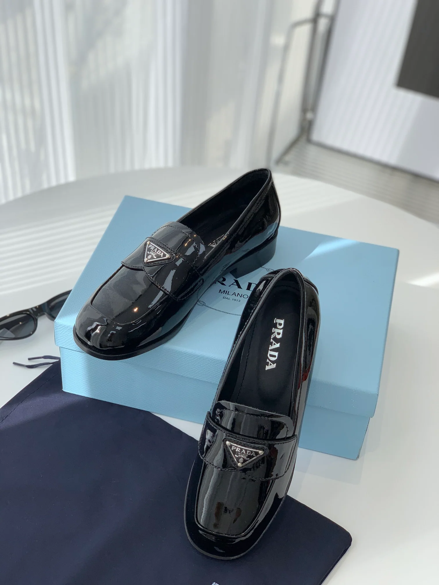 Prada - Новейшая обновленная коллекция - Обувь Alo - 1