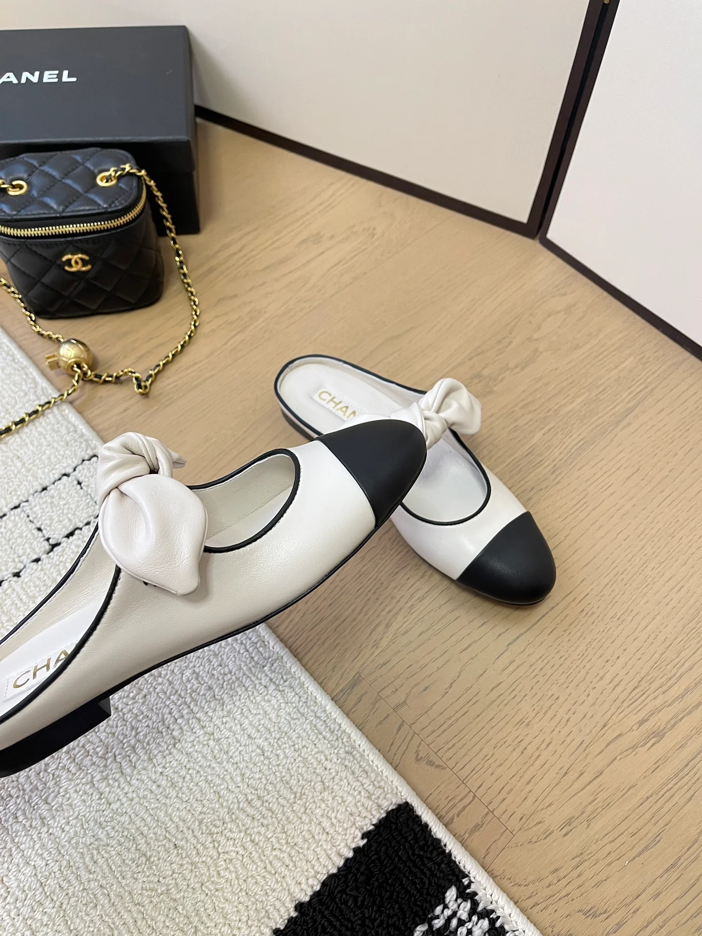 Мюли Chanel 2024 Ribbon Ballet - белые