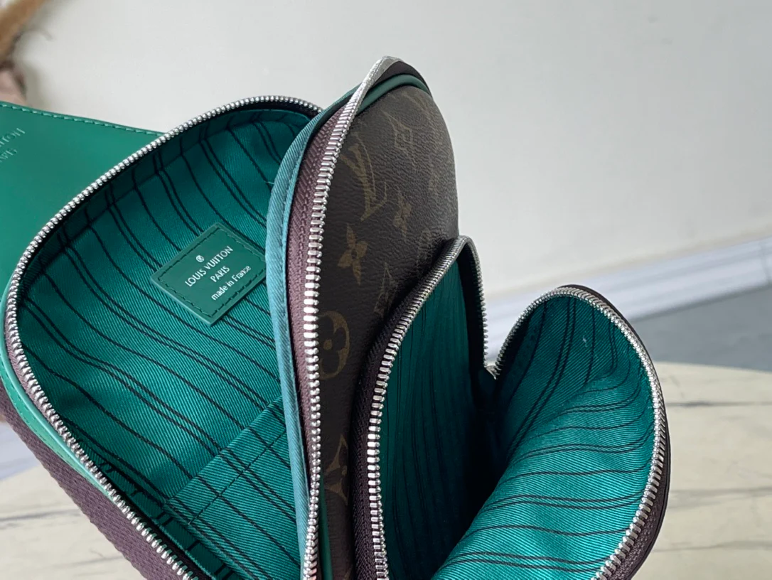 Сумка через плечо LV Avenue - коричневая