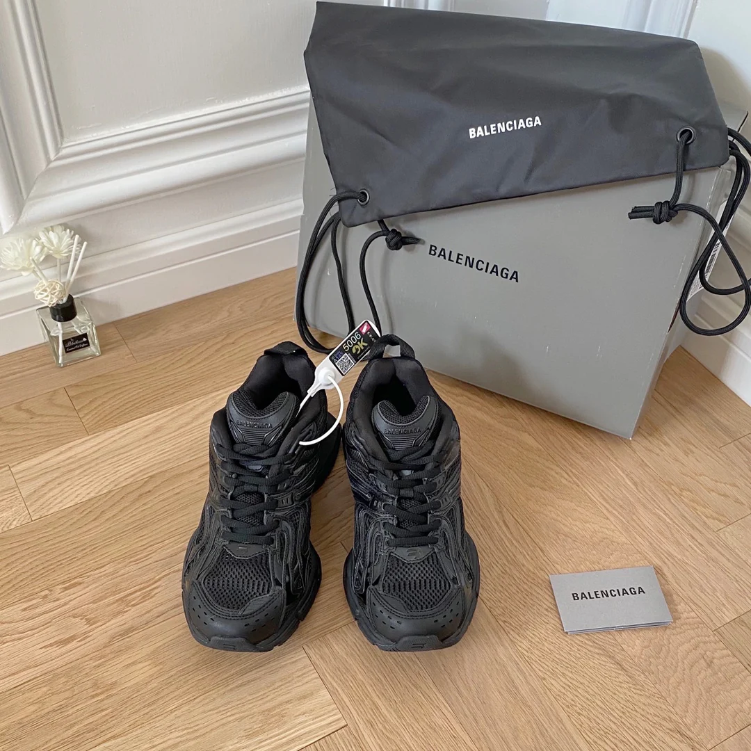 Кроссовки Balenciaga Retro Spring-Style Dad Shoes - черные