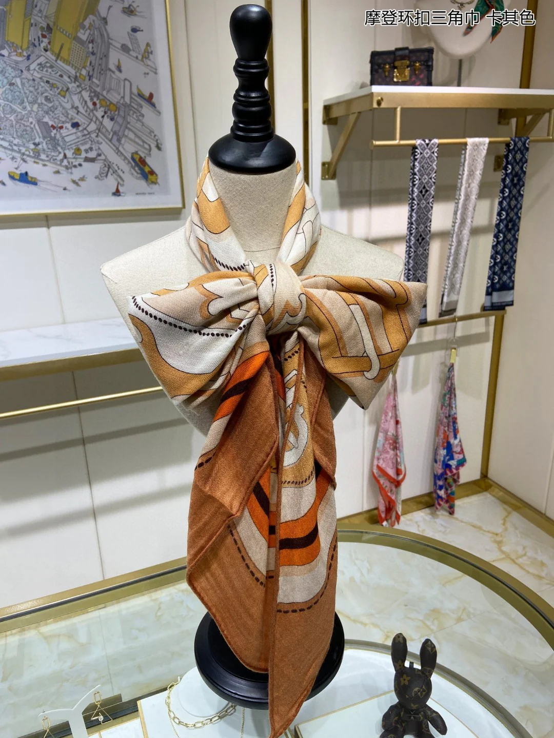 LV - Современный треугольный шарф с пряжкой - 94 - 188 - 70 - Кашемир - 30 - Шелк - Коричневый