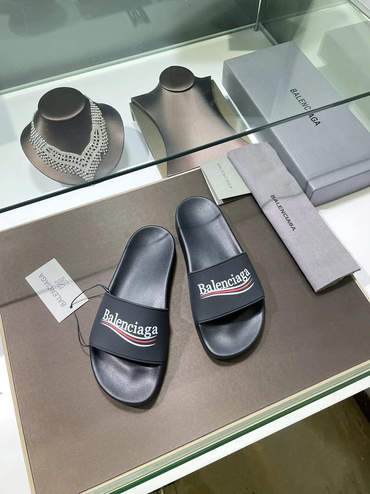 Balenciaga - Новая модель 2022 года - Тапочки с эффектом памяти и улучшенной упругостью - 3