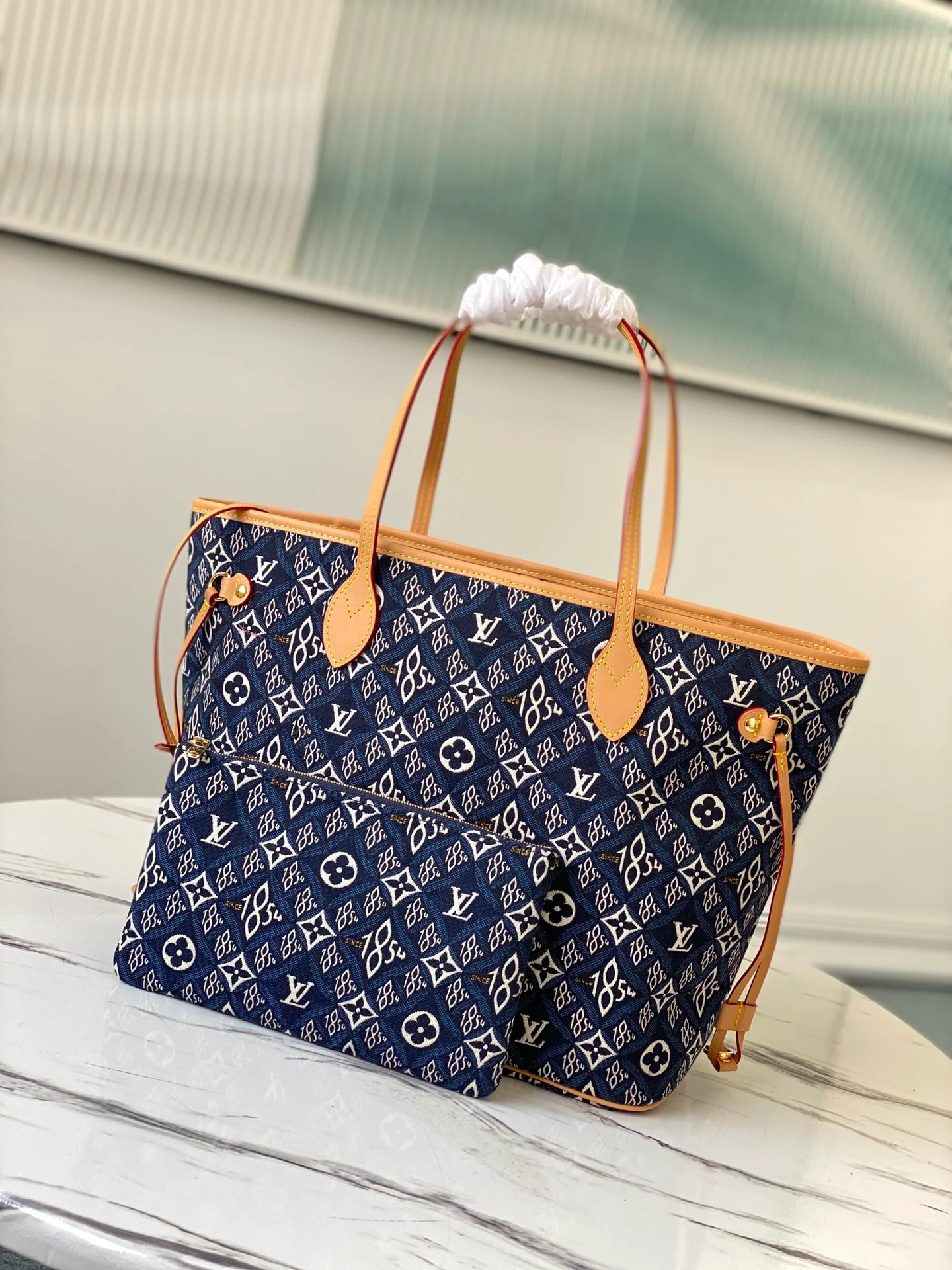 LV-M57484-2020-Зимняя-сумка-Neverfull