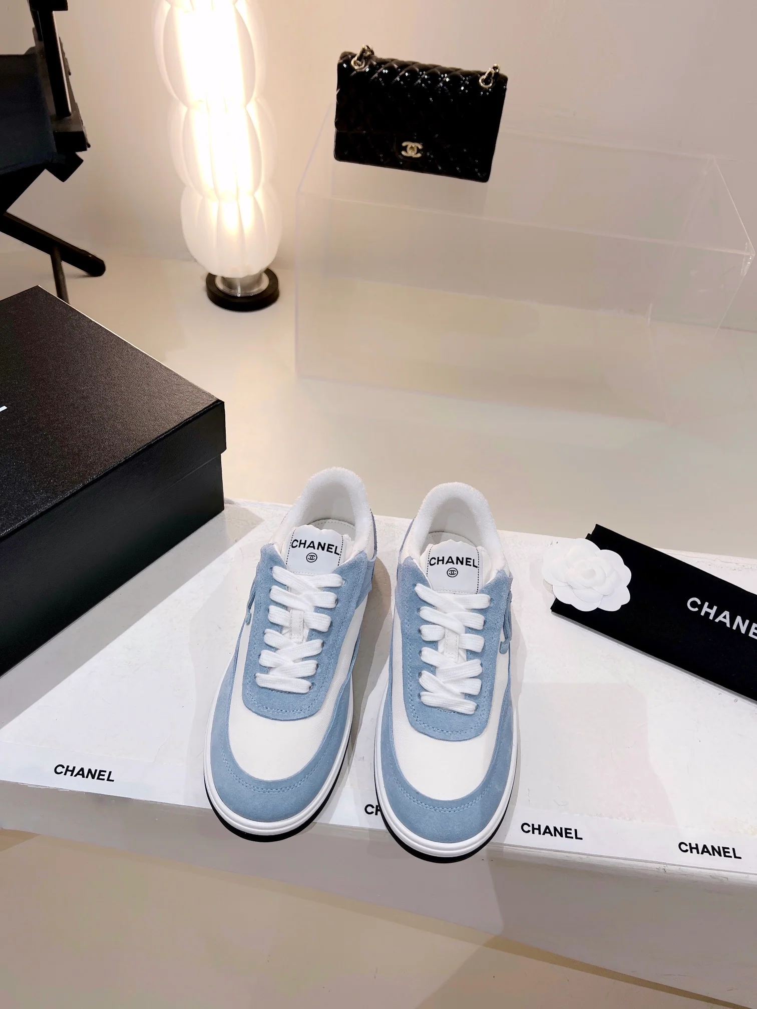 Новинка сезона осень/зима 2022 от Chanel - Повседневная обувь - Синий