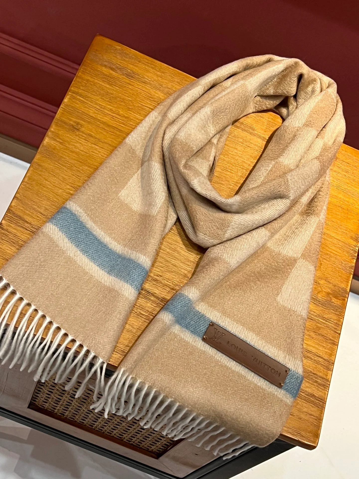 Двусторонний шарф LV Damier - 30 см (190 см) - с кисточками - 100% кашемир - абрикосовый цвет