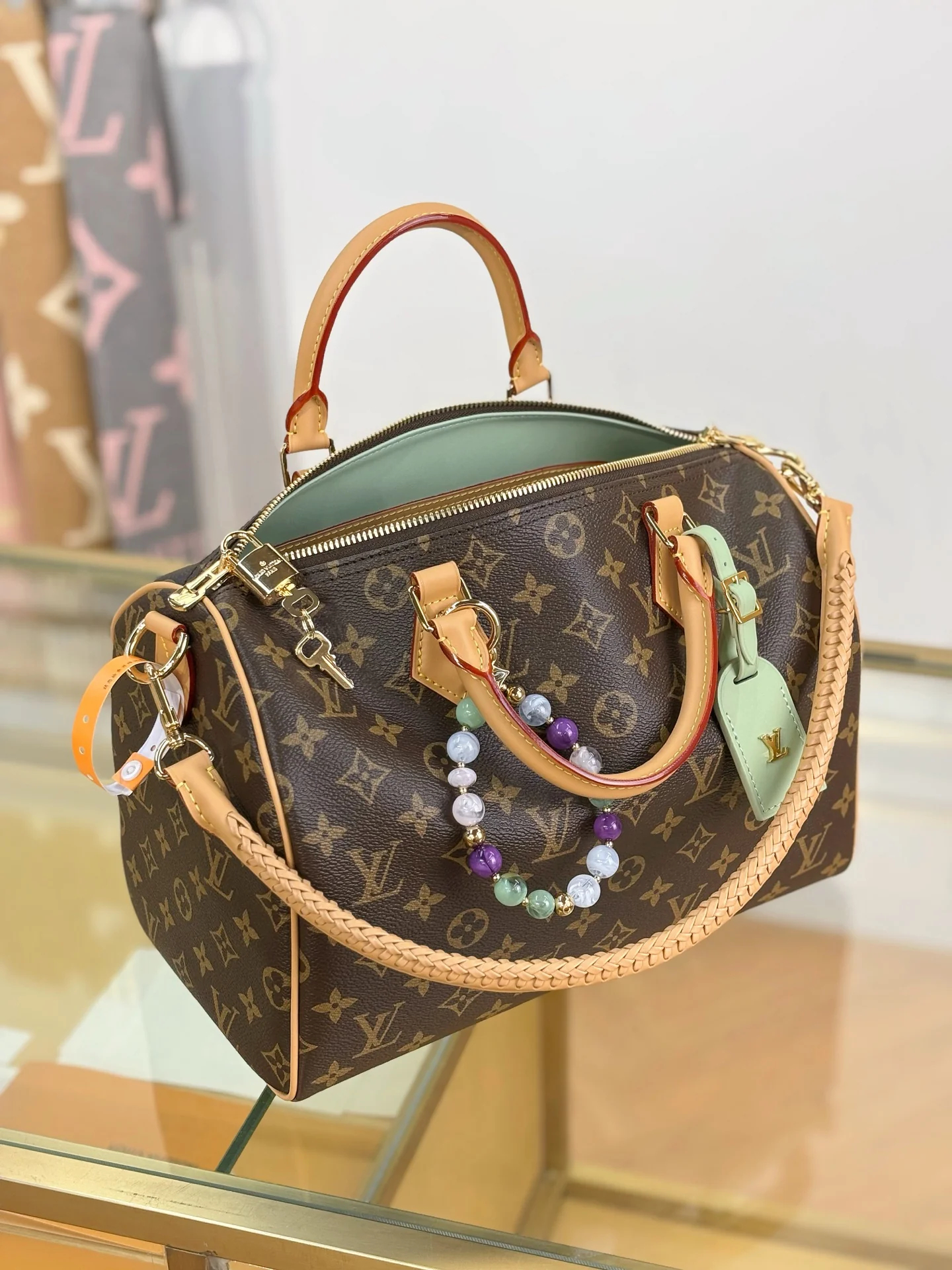 LV-m15107-speedy-soft-30-lucky handbag-classic monogram