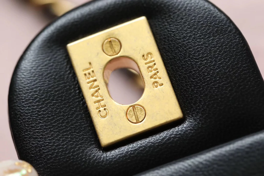 Сумка Chanel Gold Globe Square Fat Flap Bag - черная