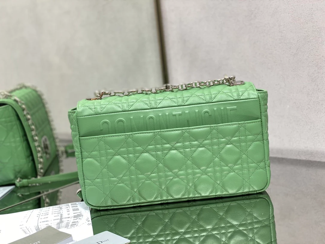 Dior-Caro-Large 28 см - Зеленая телячья кожа с серебряной пряжкой